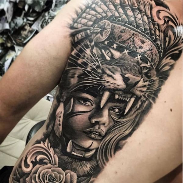 Tattoo nửa lưng thổ dân