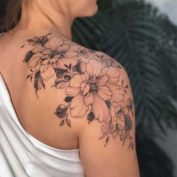 Tattoo ở vai sau