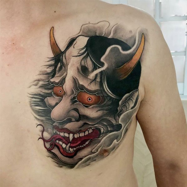 Tattoo phong thủy lưng đẹp