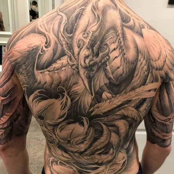 Tattoo phượng hoàng kín lưng