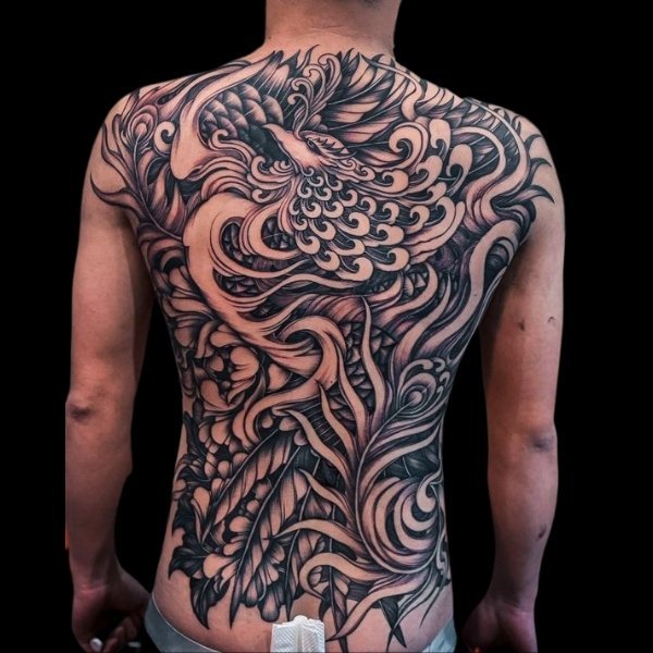 Tattoo phượng hoàng kín lưng cực chiến