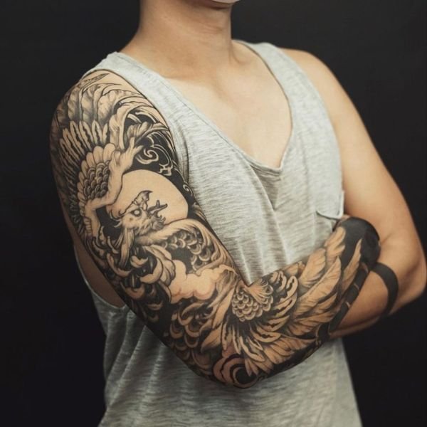 Tattoo phượng hoàng kín tay