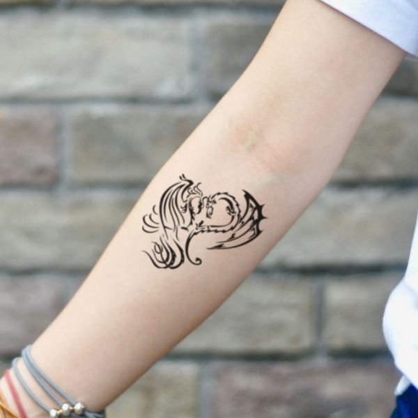 Tattoo phượng hoàng và rồng ở tay