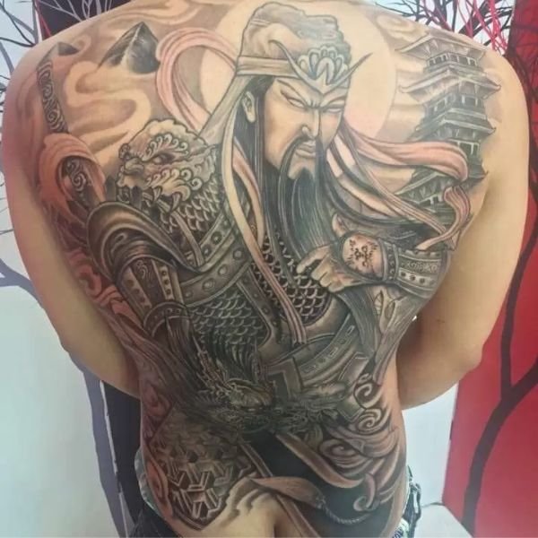 Tattoo quan công nhắm mắt