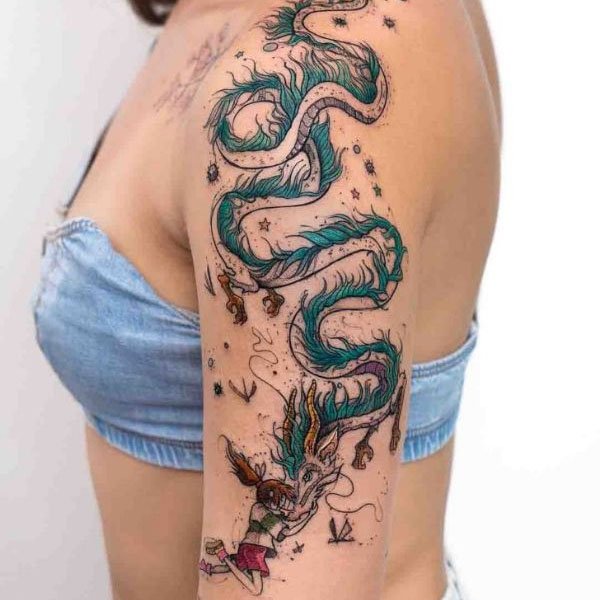 Tattoo rồng quấn tay nữ chất