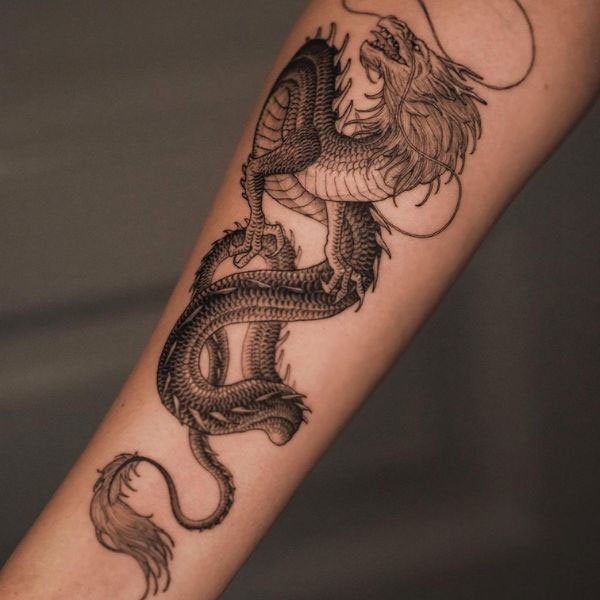 Tattoo rồng quấn tay siêu ngầu cho nam