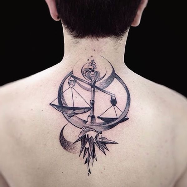 Tattoo sau gáy cung hoàng đạo