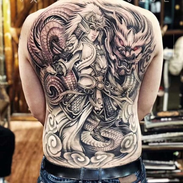 Tattoo triệu vân full lưng