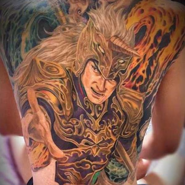 Tattoo triệu vân kín lưng đẹp