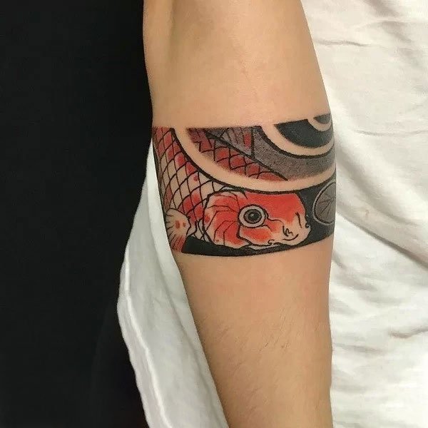 Tattoo vòng tay nhật cổ tròn