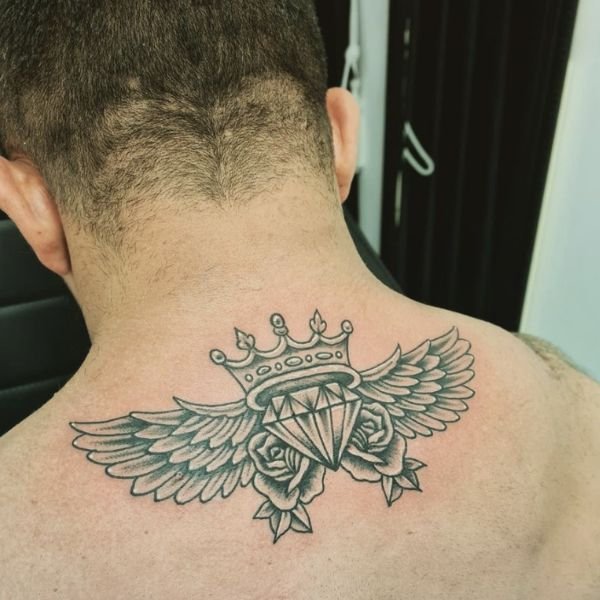 Tattoo vương miện nam đẹp