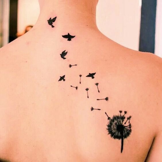 tattoo mẫu hoa cực đẹp sau lưng cho nữ