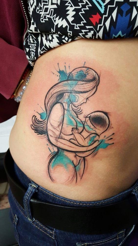 tattoo mẹ cho con bú đầy tính nghệ thuật