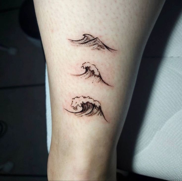 mẫu tattoo các cơn sóng