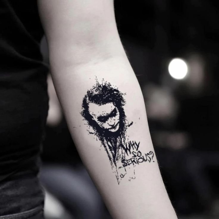 mẫu tattoo joker và chữ ý nghĩa