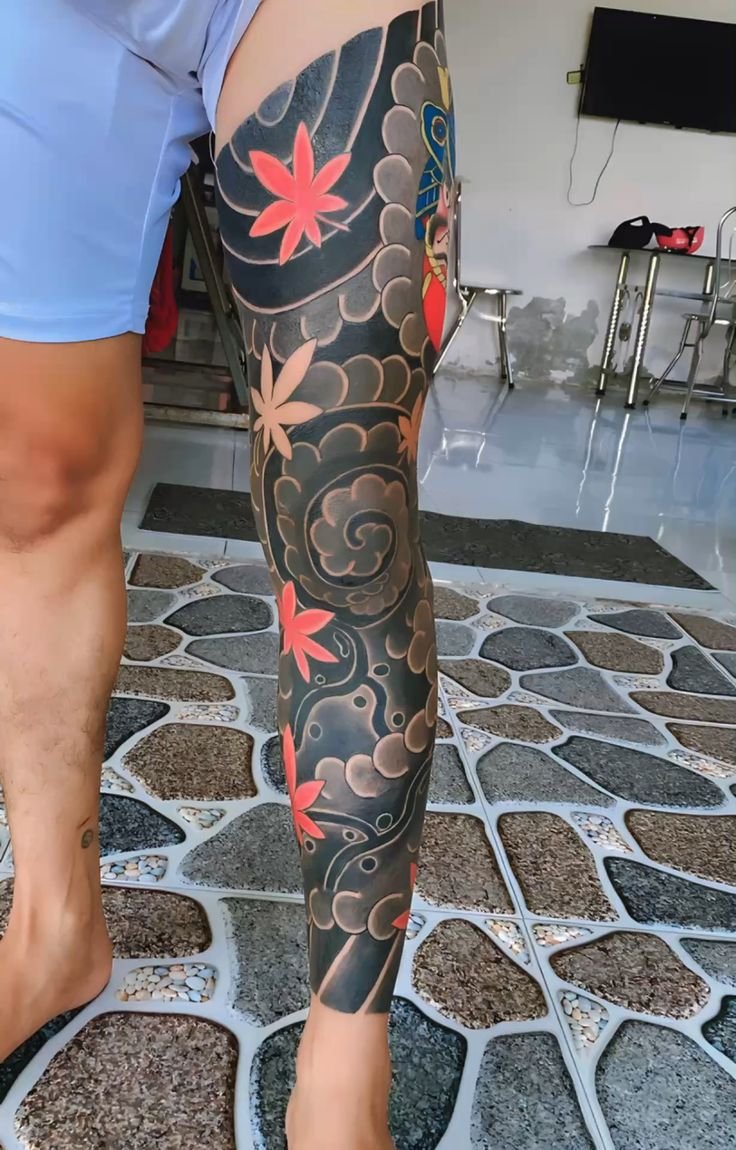 mẫu tattoo văn hóa nhật cổ trên chân