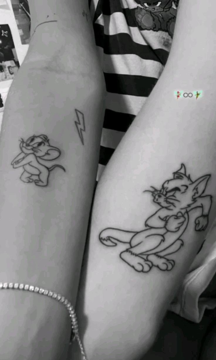 mẫu xăm Tom & Jerry nổi bật cho couple