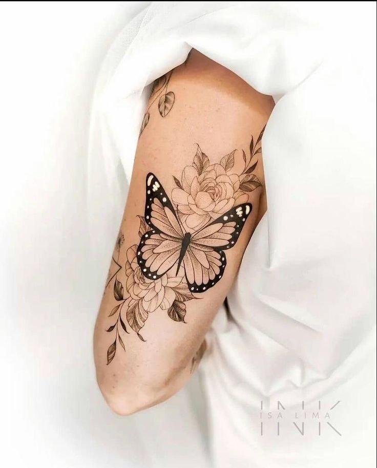 tatto cánh bướm mang tính hiện đại