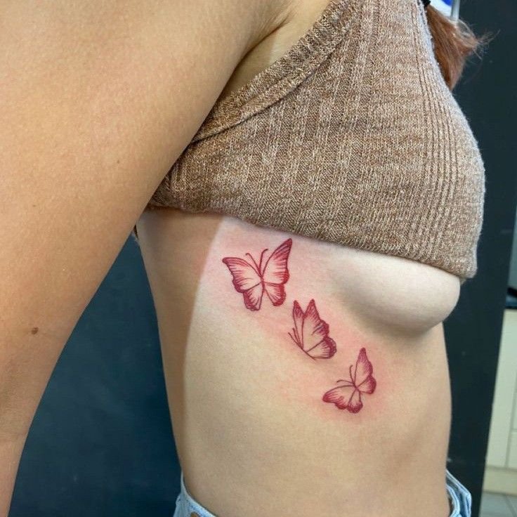 tattoo cánh bướm đỏ siêu rực rỡ