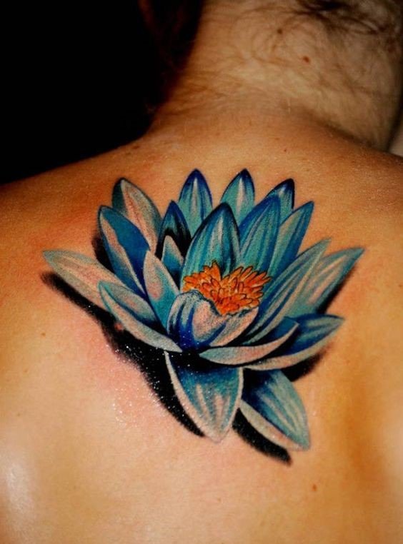 tatto hoa sen màu xanh siêu bắt mắt cho nam