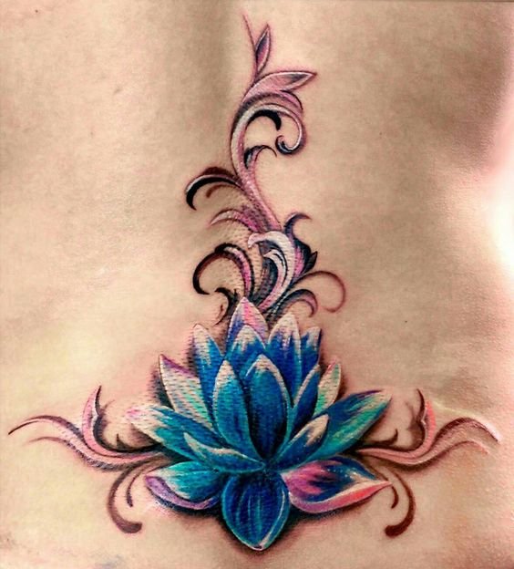 tatto hoa sen màu xanh siêu thu hút