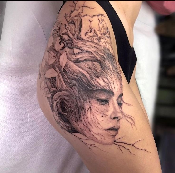 tattoo sau mông độc là cực chất