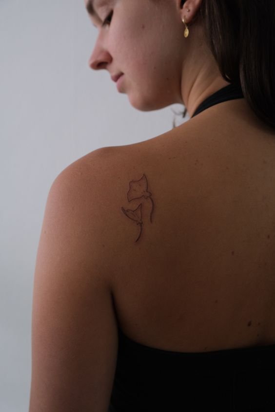 tattoo cặp cá đuối đẹp ở lưng