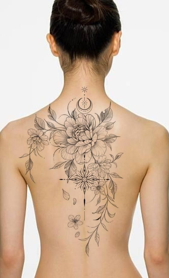 Tattoo hoa cực chất trên lưng