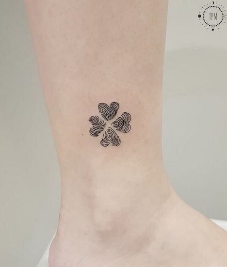 tattoo họa tiết cỏ 4 lá đẹp