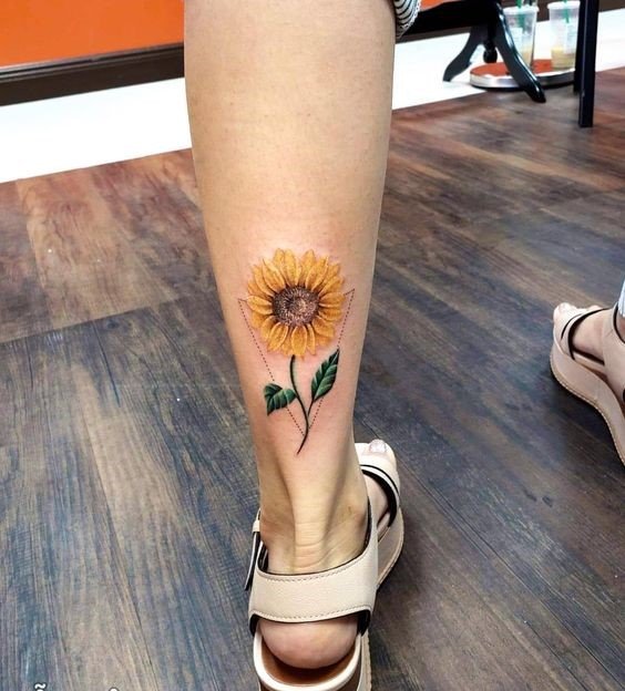 tattoo hướng dương may mắn size mini