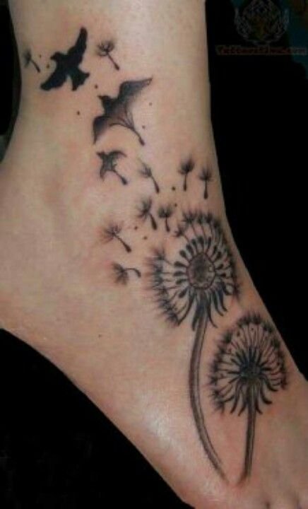 tattoo mini mẫu hoa tượng trưng cho sự dịu dàng