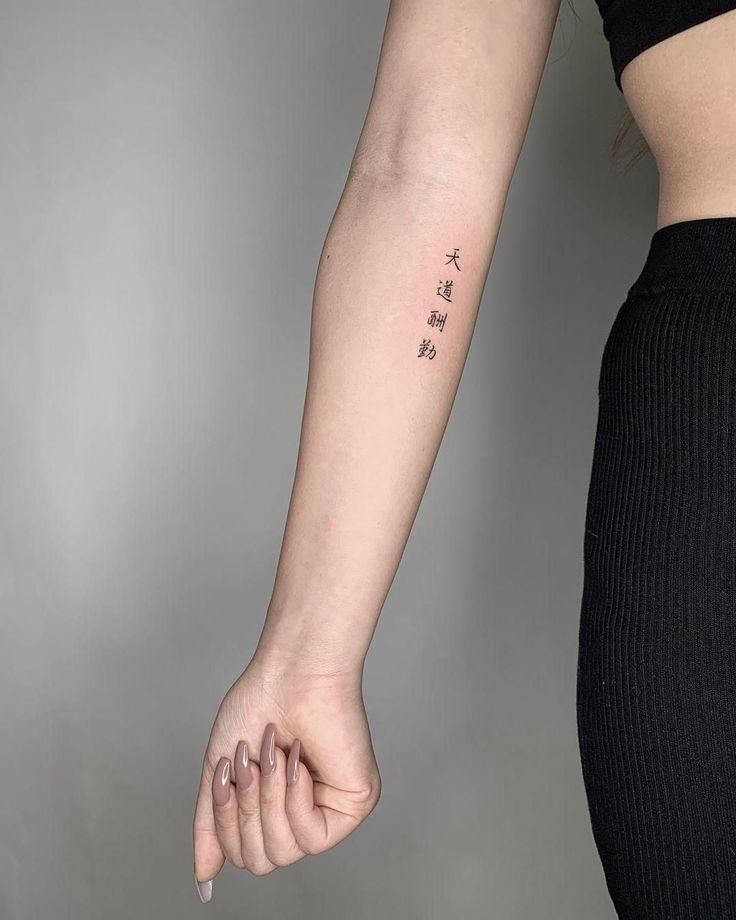 tattoo nhỏ nhắn siêu đáng yêu ở tay