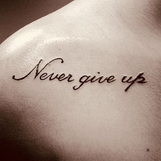 tattoo never give up đơn giản