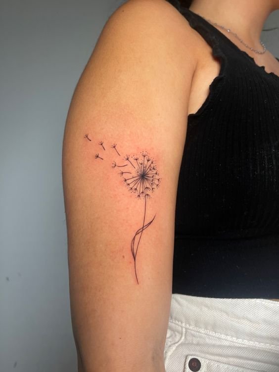 mẫu tattoo toát lên sự diu dàng của người nữ