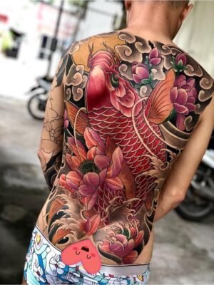 Mẫu tattoo lưng cực kỳ ấn tượng và sinh động